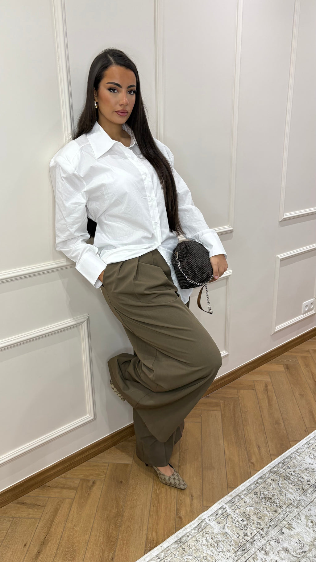 Chemise avec épaulette et corde pour tailler